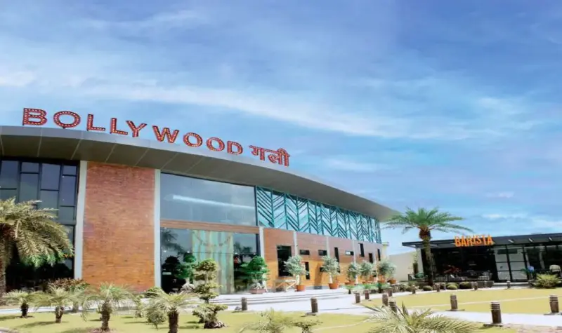 Bollywood Gully Chandigarh Royale City Zirakpur: Luxury Residential Projects in Zirakpur | 1-4 BHK Apartments, Villas