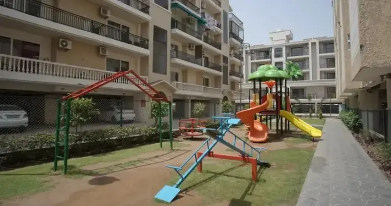 CRD Golden Castle Patiala Road Zirakpur: Best 3 BHK Apartments | Real Estate in Zirakpur | Residential Projects