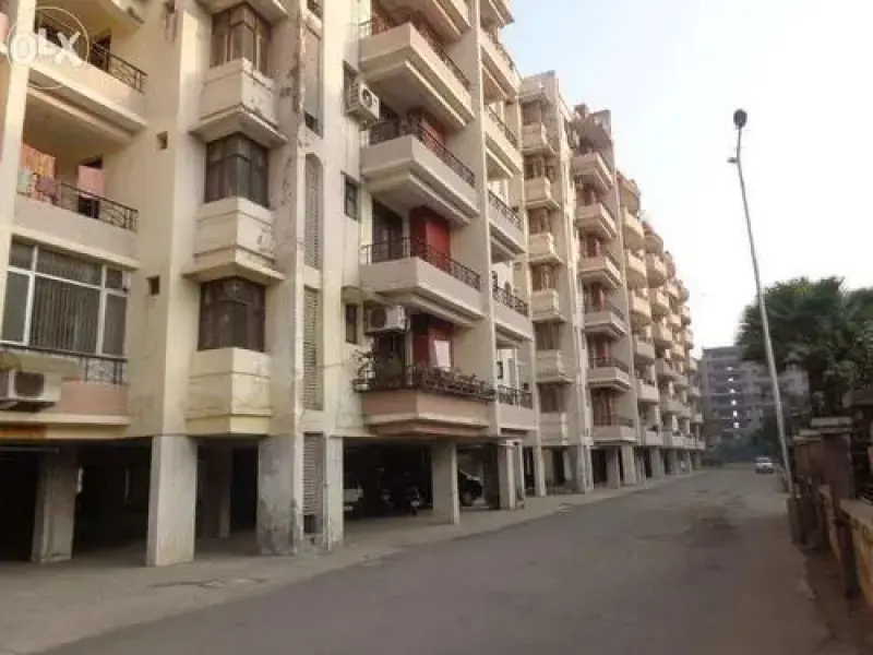 Signature Towers - Luxury High Rise Apartments in Sector 66A