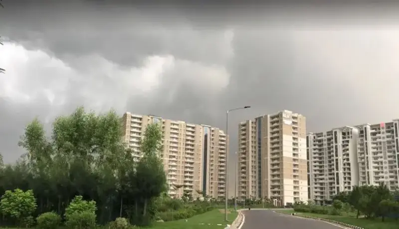 Signature Towers - Luxury High Rise Apartments in Sector 66A