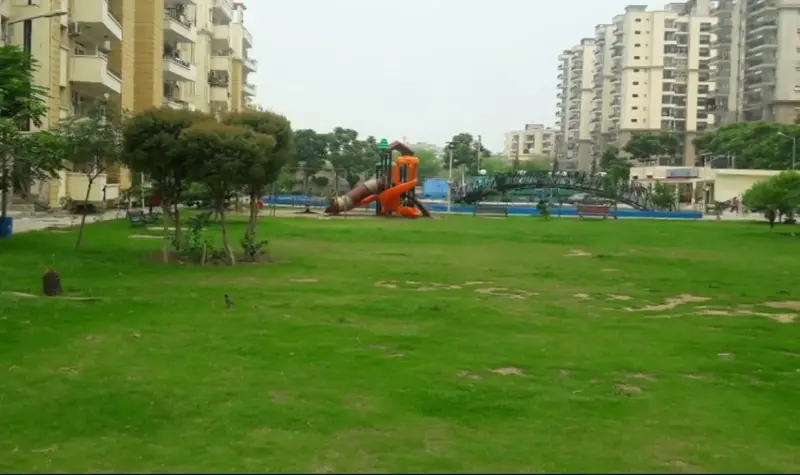 Pearls Nirmal Chhaya Towers Zirakpur: Luxury High-Rise Apartments in Best Residential Projects in Zirakpur