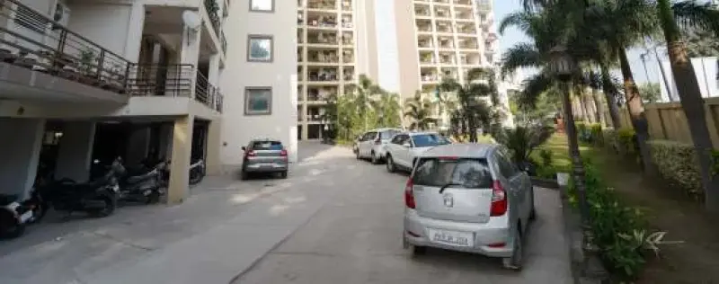 Royale Wind Cross Zirakpur | 3BHK Luxury Apartments in Gazipur Punjab