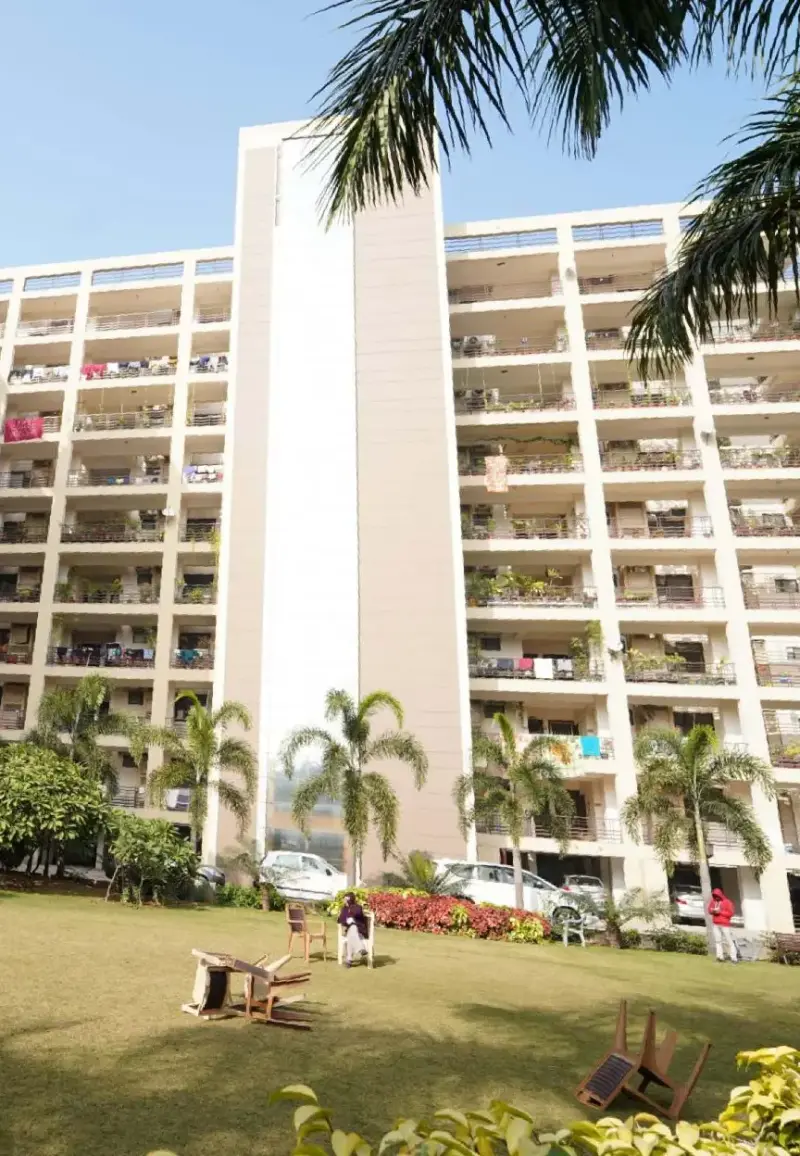 Royale Wind Cross Zirakpur | 3BHK Luxury Apartments in Gazipur Punjab