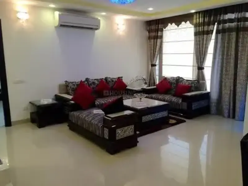 Royale Wind Cross Zirakpur | 3BHK Luxury Apartments in Gazipur Punjab