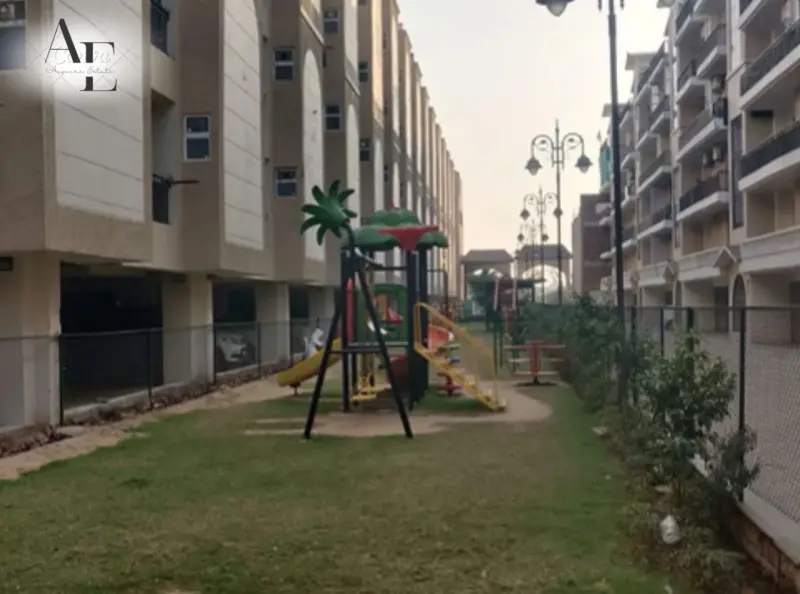 Golden Castle – 3 BHK Flats in Zirakpur, Adjoining Aerocity