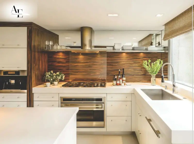 Modular kitchen in an Ambika La Parisian apartment