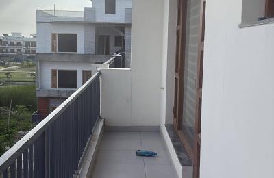 Furnished 1BHK in 2BHK Setup | Sector 66B IT City | With Owner | Fully Equipped