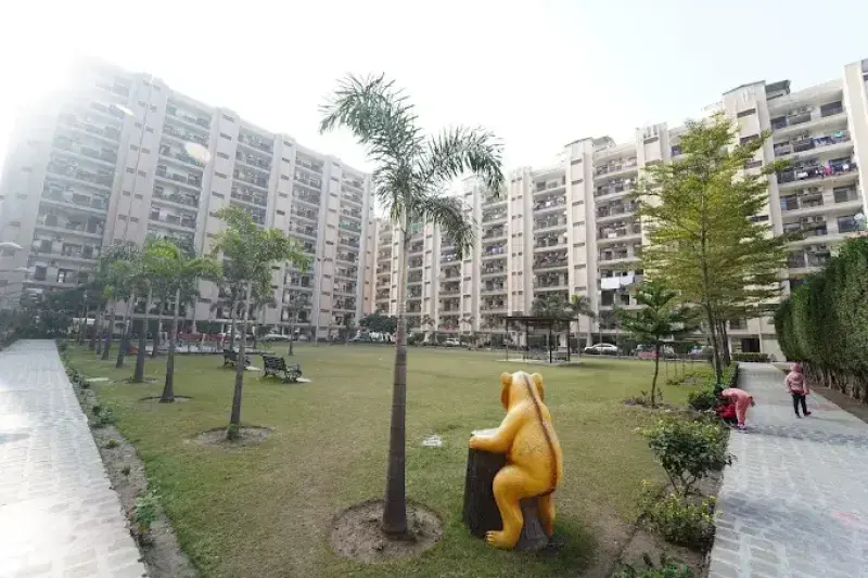 Royale Estate II: 3 BHK Apartments in Peer Muchalla, Sector-20 Panchkula