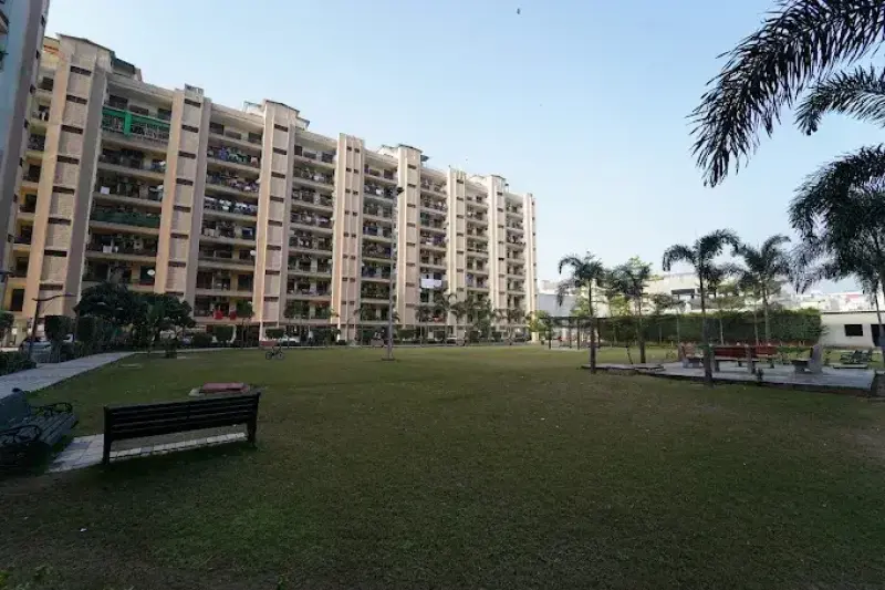 Royale Estate II: 3 BHK Apartments in Peer Muchalla, Sector-20 Panchkula